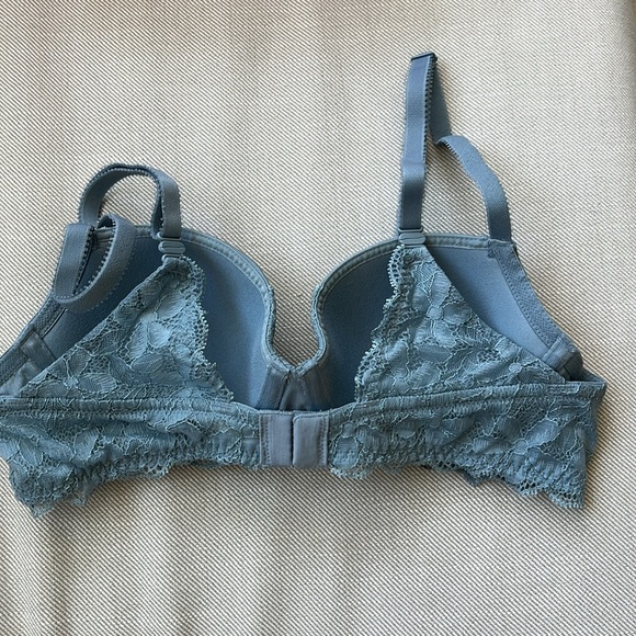 LOVE by GAP 32B pretty lace Demi bra worn once, gorgeous blue, lace and satin - Picture 3 of 8
